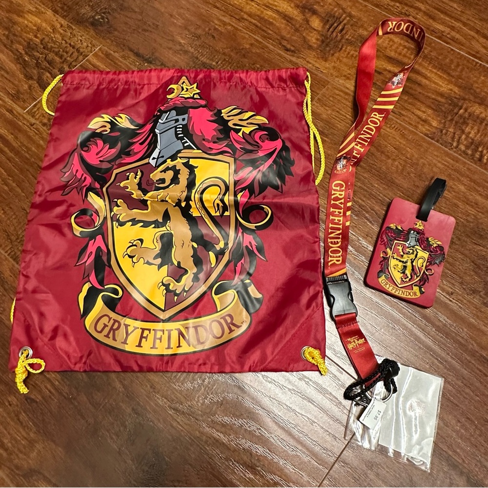 Gryffindor Drawstring Bag, Luggage Tag, and Lanyard Set